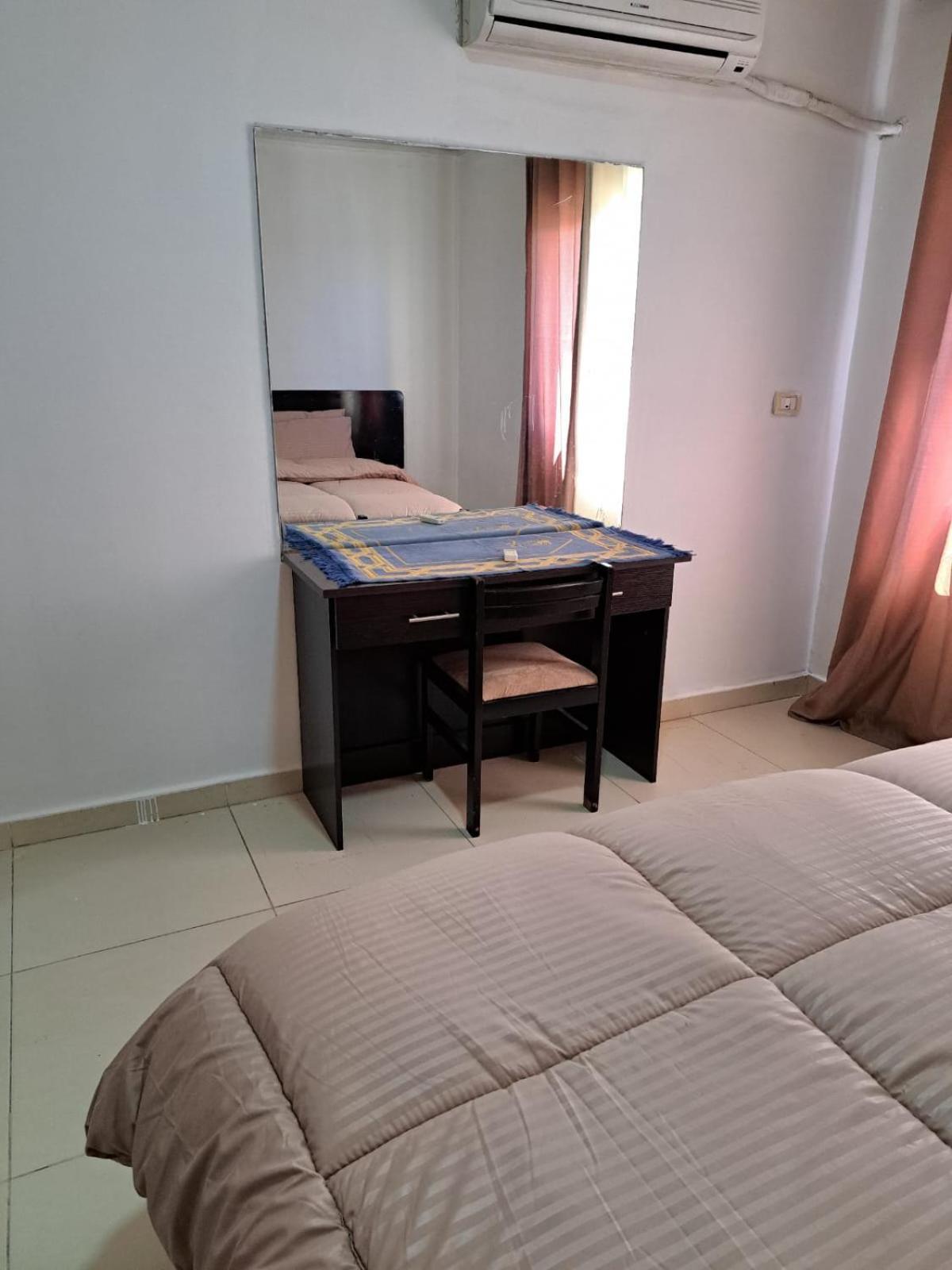 Omaima Hotel Apartments Amman Bagian luar foto