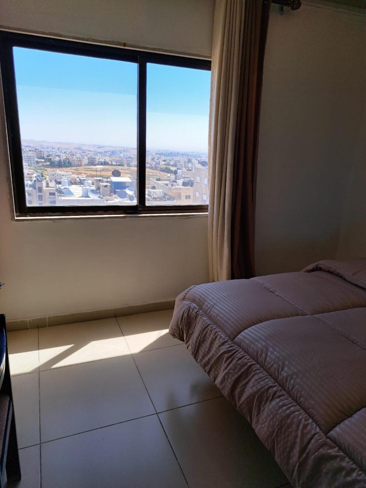 Omaima Hotel Apartments Amman Bagian luar foto